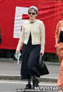 Maisie Williams Leaks British Actress Medium Breasts Indian Maisie Williams Leaks British Actress Medium Breasts Indian